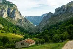 Picos de Europa y ruta del Cares: Senderismo por Asturias, Covadonga y Cangas de Onís